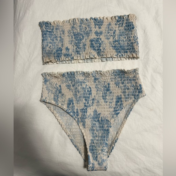 Reformation Bikini - Picture 2 of 3